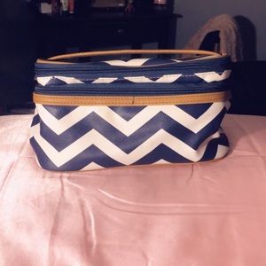 Still Spa Essentials cosmetic bag